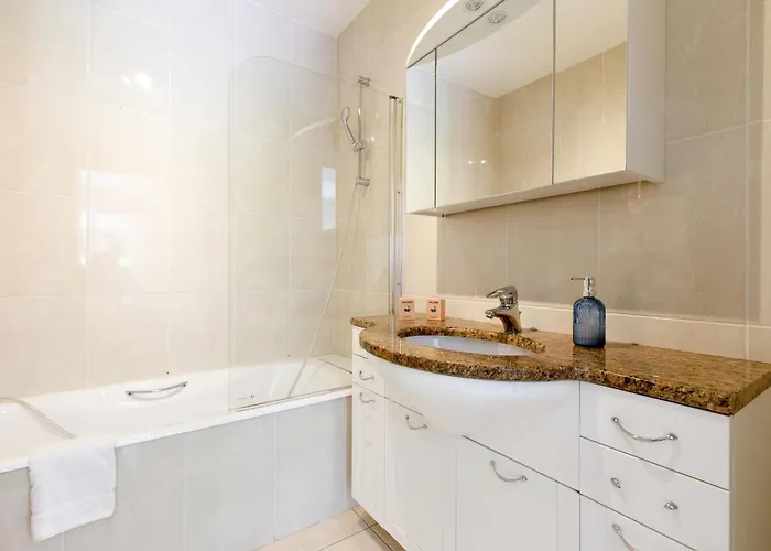 Cristal Croisette Yourhosthelper Apartman *